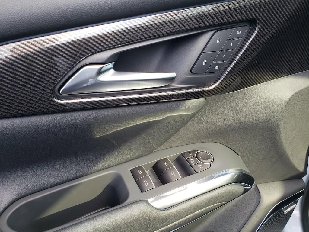 New 2026 Chevrolet Traverse High Country w/ LPO, Floor Liner Package image 19