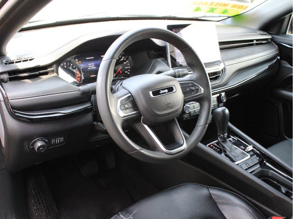 Certified 2022 Jeep Compass Latitude AWD/4WD image 12