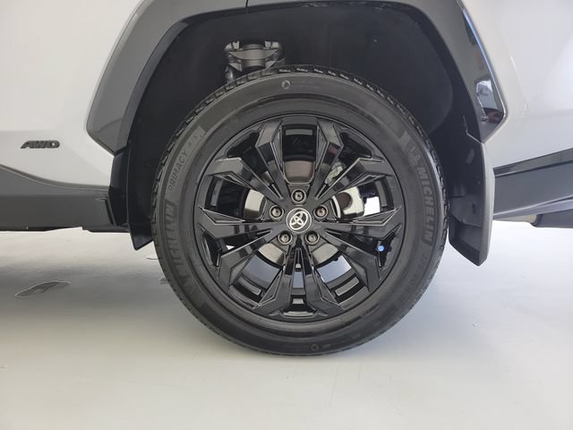 Used 2025 Toyota RAV4 SE AWD/4WD image 12