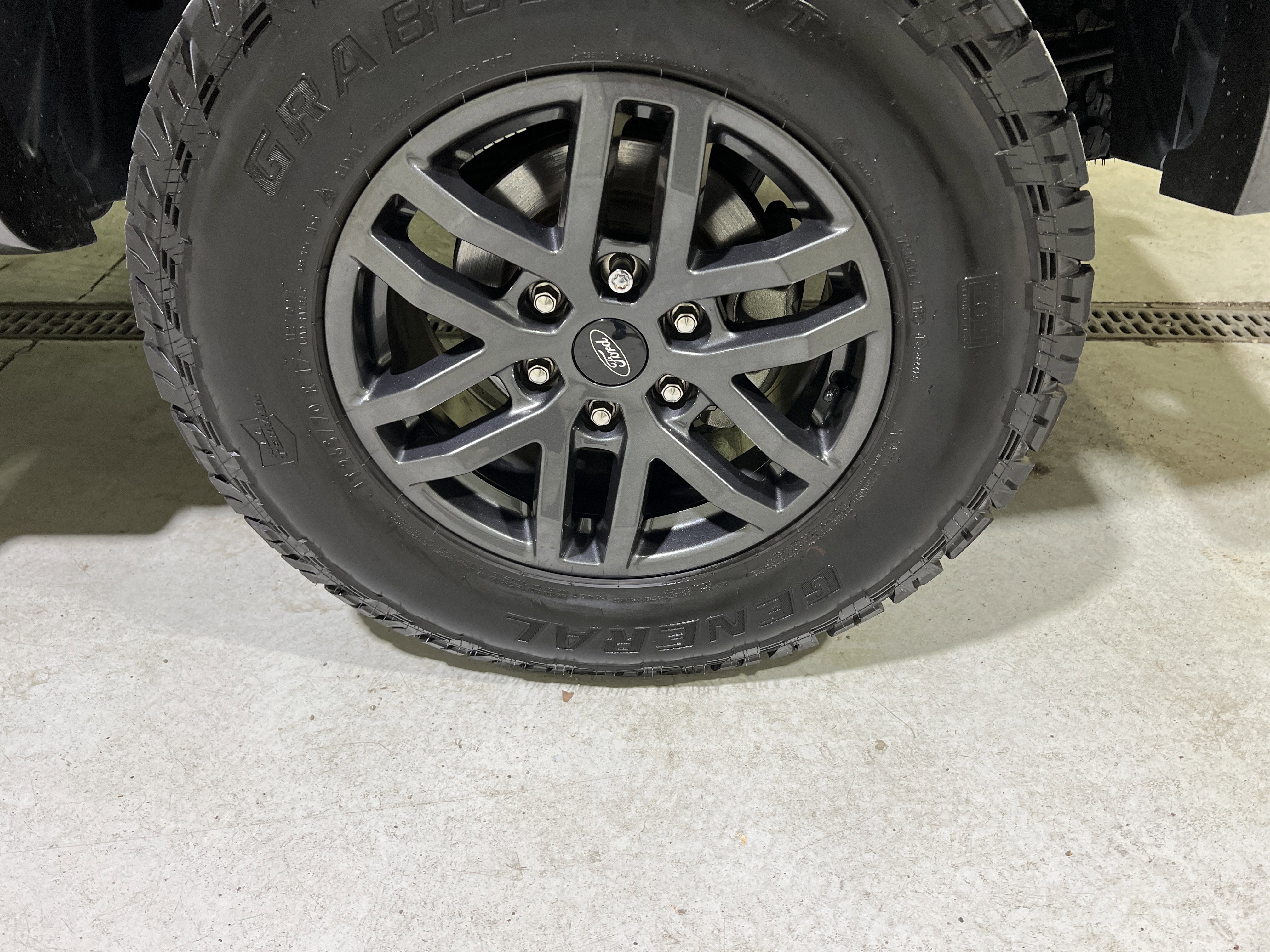 Used 2022 Ford Ranger Lariat w/ Tremor Off-Road Package image 13