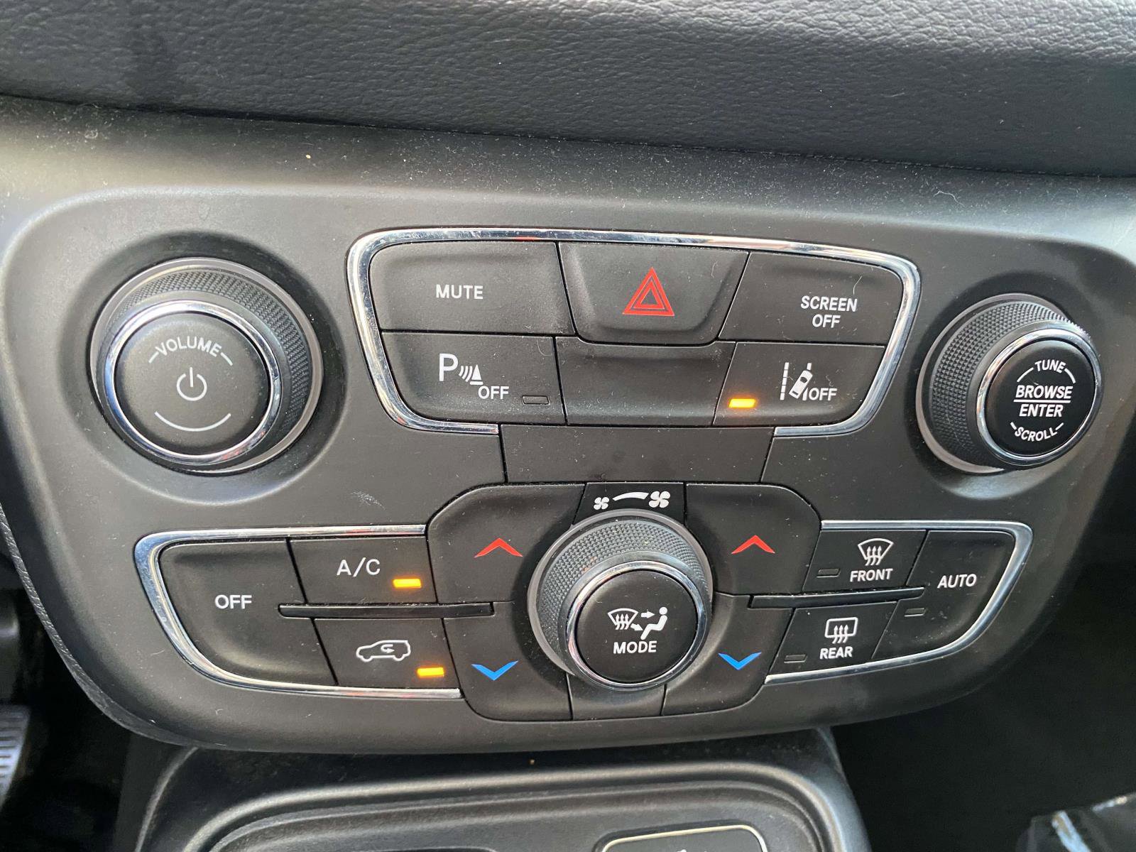 Used 2021 Jeep Compass Trailhawk image 26