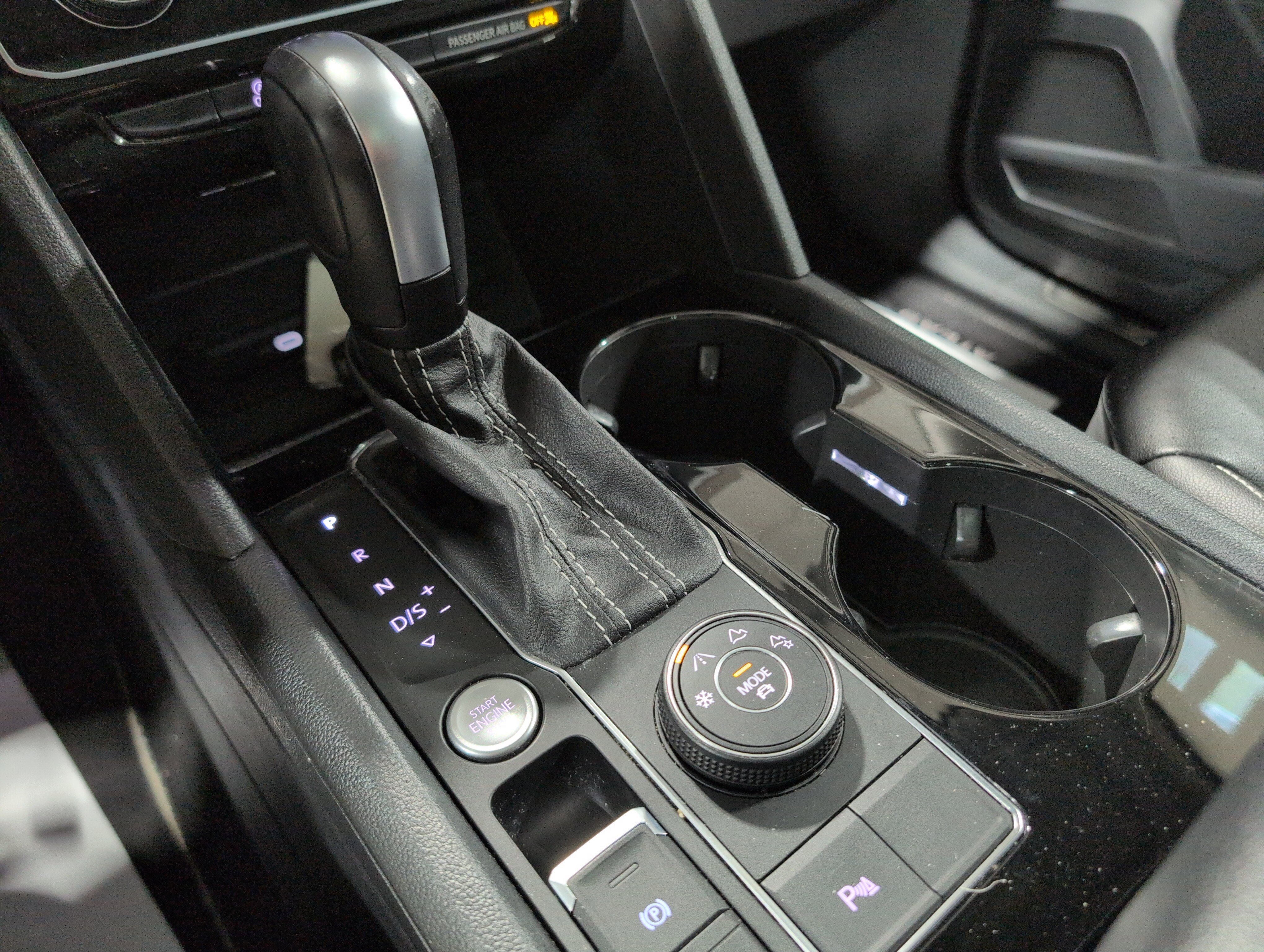 Used 2022 Volkswagen Atlas SEL image 18