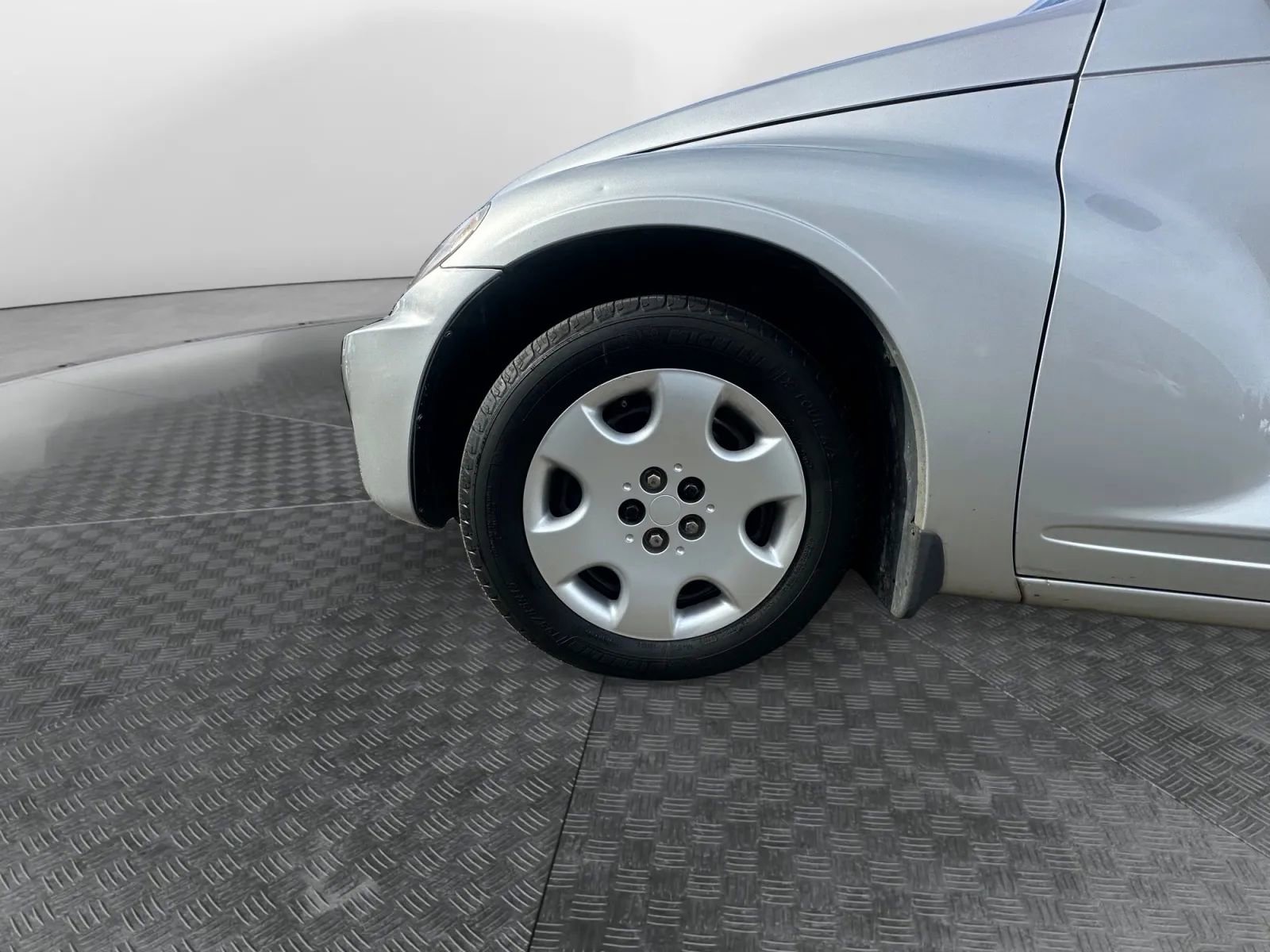 Used 2009 Chrysler PT Cruiser FWD image 14