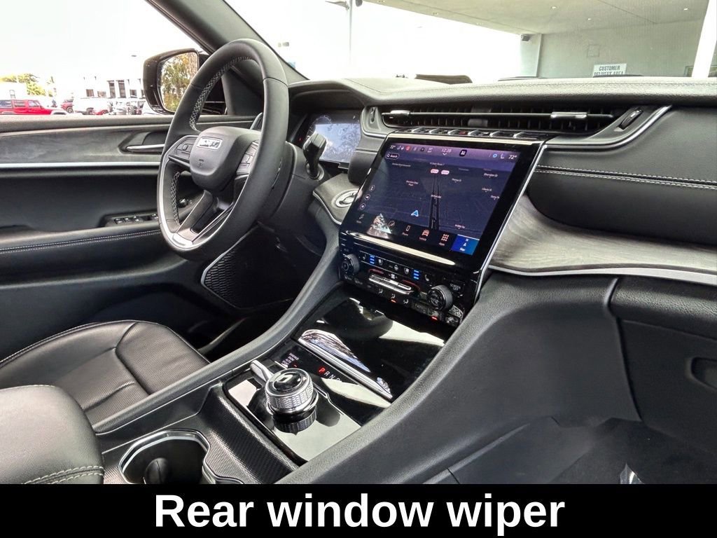 Used 2025 Jeep Grand Cherokee L Limited w/ Luxury Tech Group II image 47