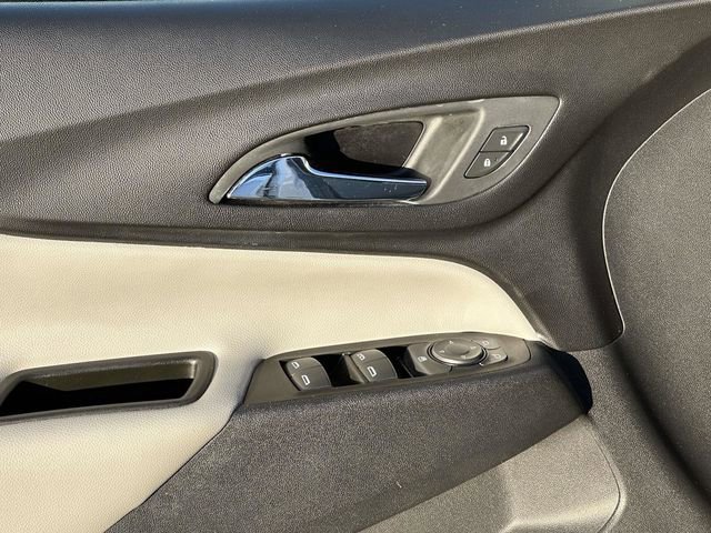 Used 2020 Chevrolet Equinox LT image 16