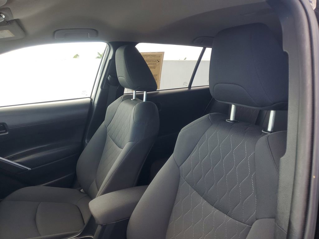 Used 2022 Toyota Corolla Cross LE image 16