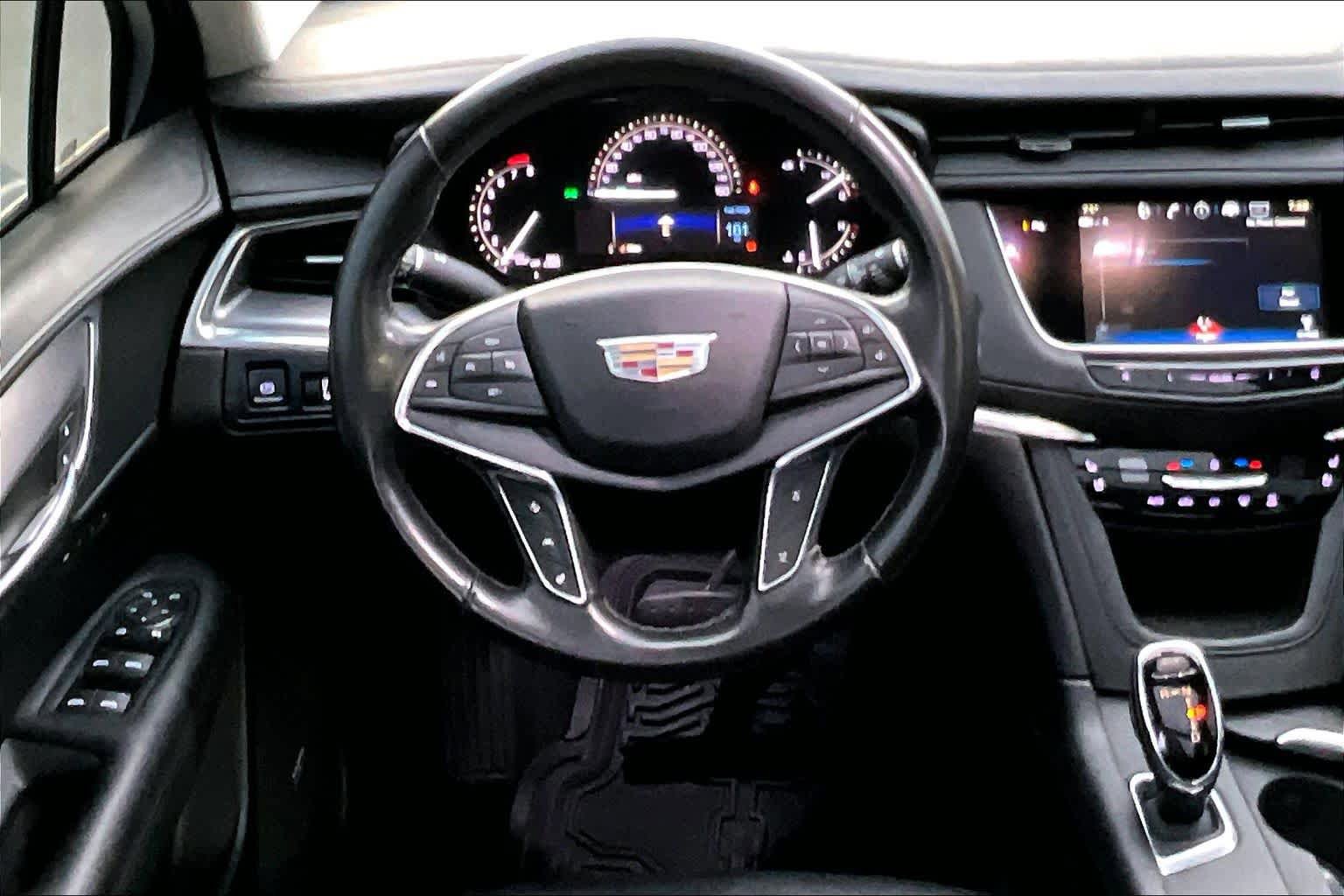 Used 2018 Cadillac XT5 Premium Luxury image 6