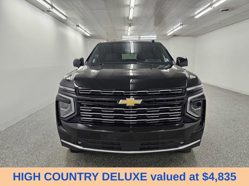 Used 2025 Chevrolet Suburban High Country AWD/4WD image 2