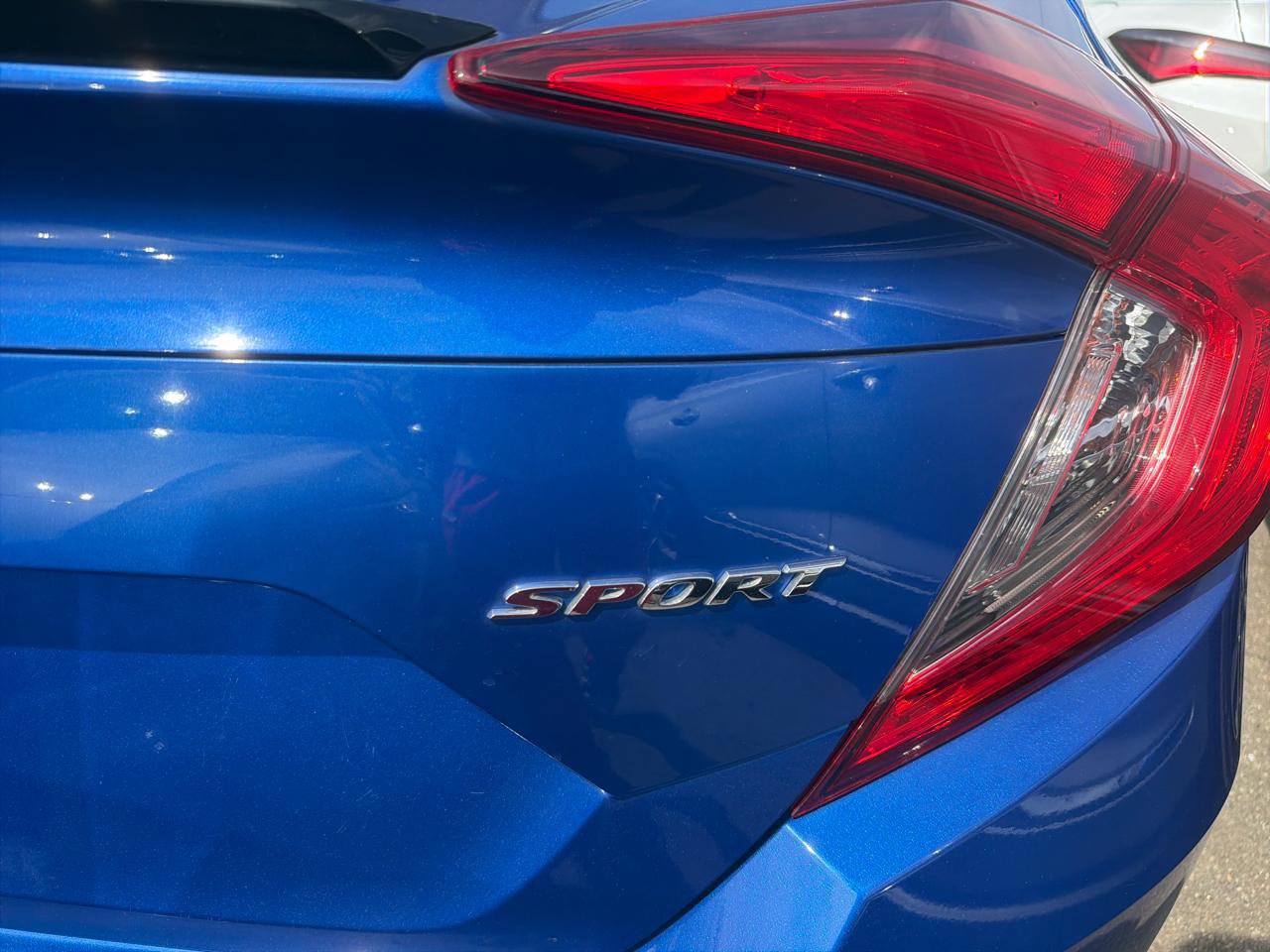 Used 2019 Honda Civic Sport image 8