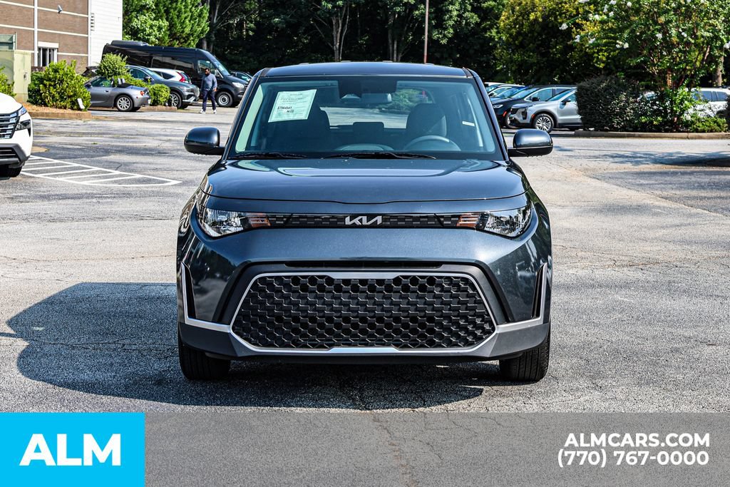 Used 2025 Kia Soul LX w/ LX Technology Package FWD image 10