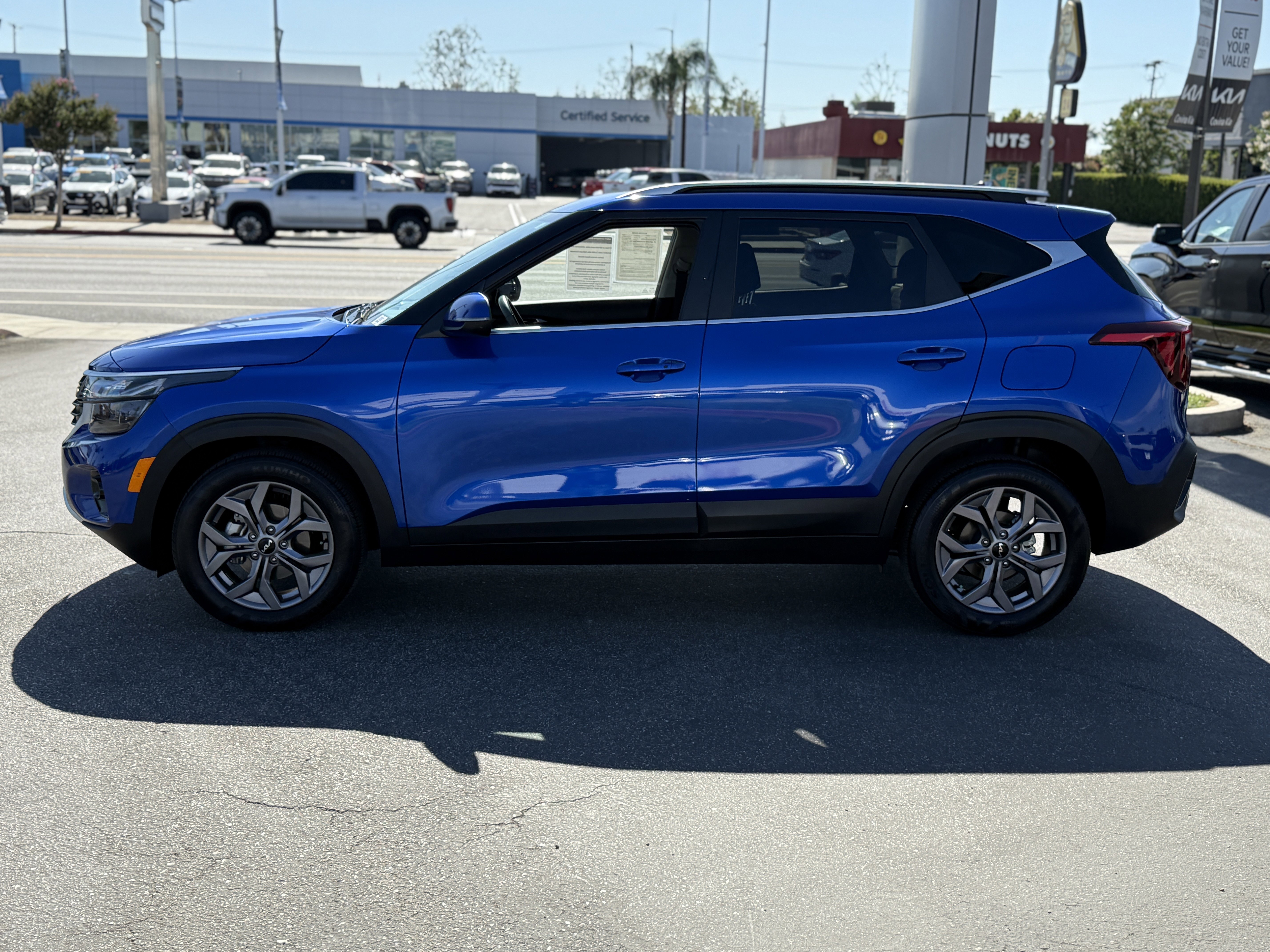 New 2024 Kia Seltos SX w/ SX Sunroof Package image 5