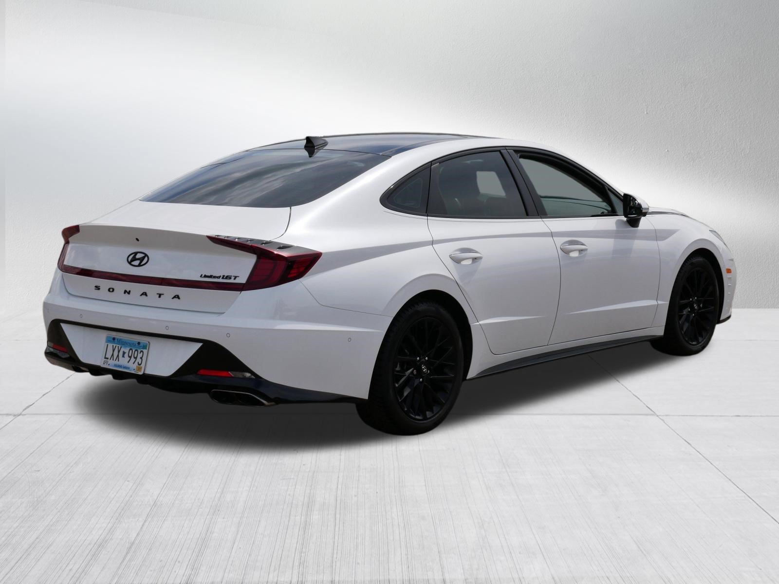 Used 2022 Hyundai Sonata Limited FWD image 7