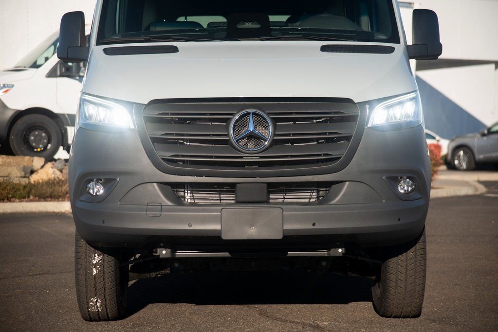 New 2025 Mercedes-Benz Sprinter 2500 image 13