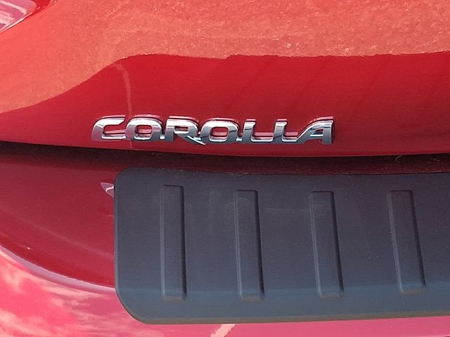 Certified 2025 Toyota Corolla XSE image 30