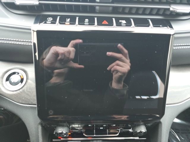 New 2025 Jeep Grand Cherokee L Limited w/ Luxury Tech Group II image 14