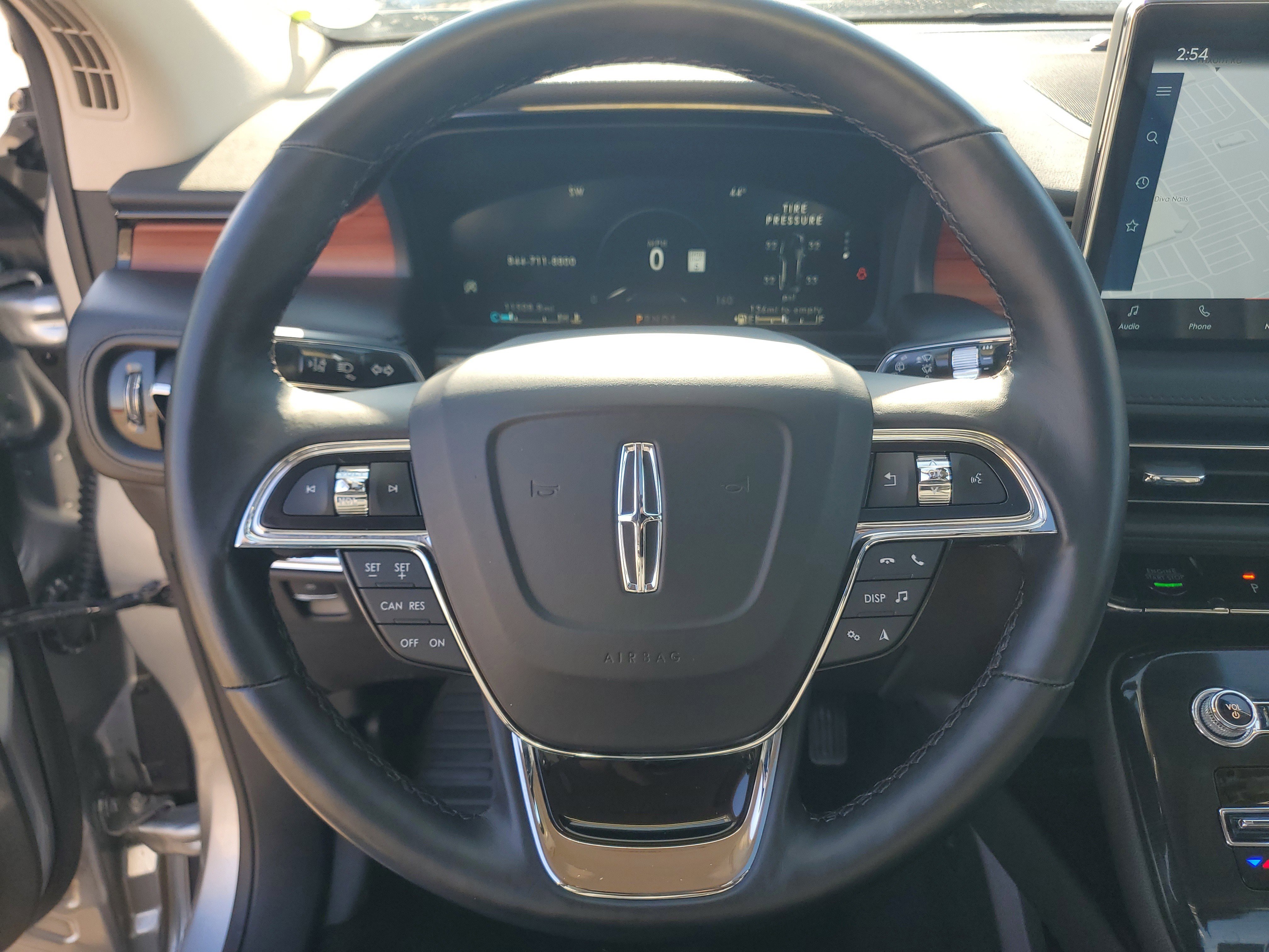 Used 2023 Lincoln Nautilus Reserve image 14