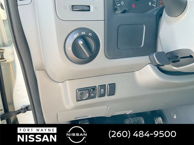Used 2016 Nissan NV 2500 SV RWD image 18