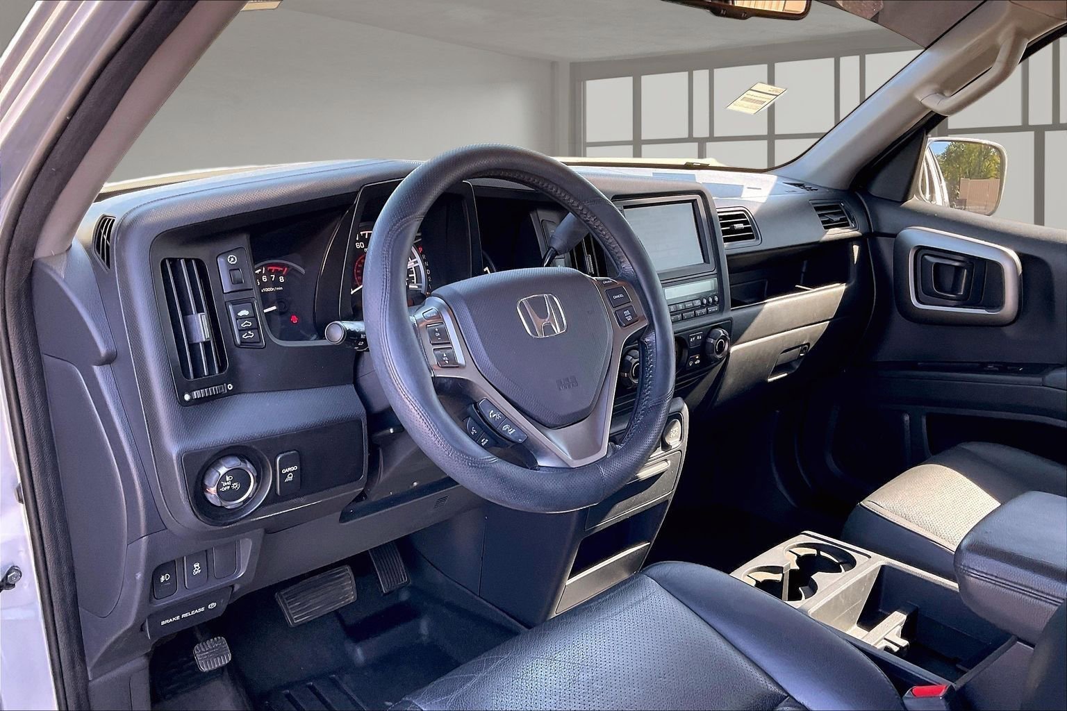 Used 2014 Honda Ridgeline SE image 18