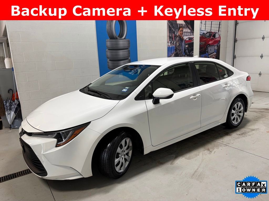 Used 2023 Toyota Corolla LE image 5