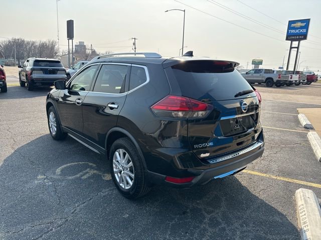 Used 2017 Nissan Rogue SV w/ SV Premium Package image 5
