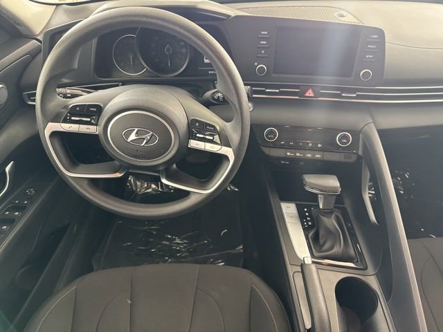 Used 2021 Hyundai Elantra SEL image 23