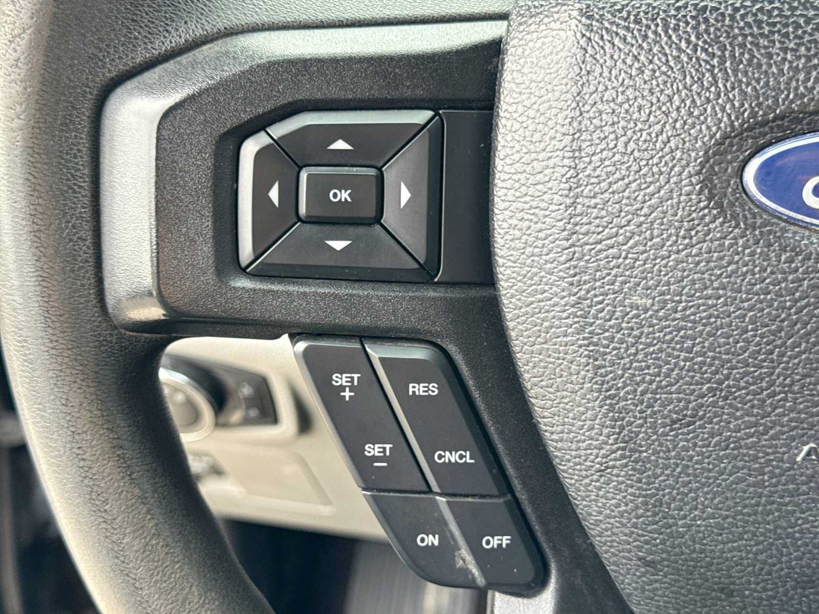 Used 2017 Ford F150 XLT AWD/4WD image 22