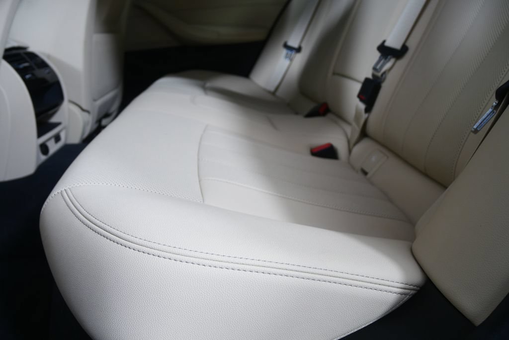 Certified 2023 BMW 530i w/ Convenience Package RWD image 14