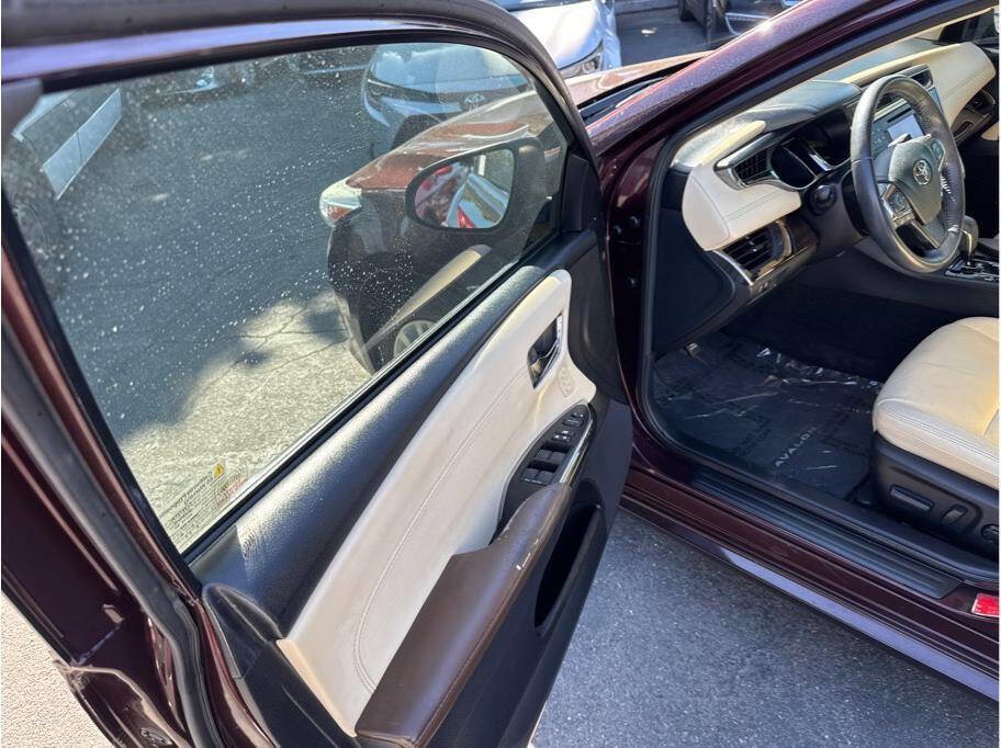 Used 2013 Toyota Avalon XLE Touring image 12