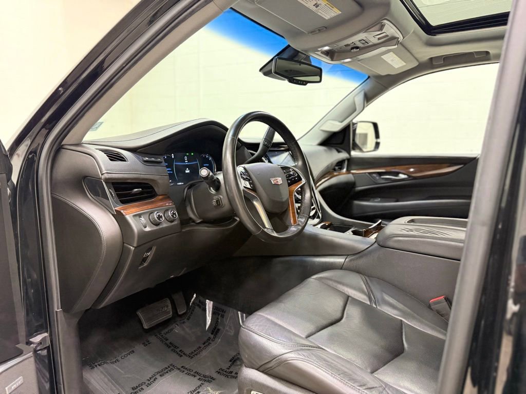 Used 2016 Cadillac Escalade ESV Premium AWD/4WD image 28