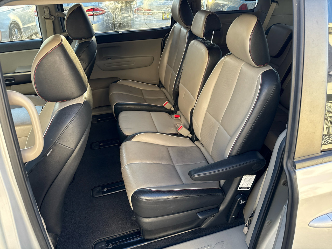 Used 2020 Kia Sedona EX image 15