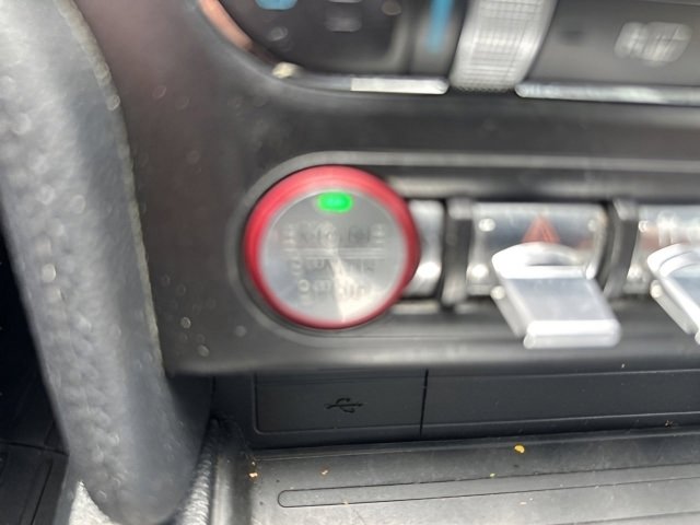 Used 2018 Ford Mustang Premium RWD image 20
