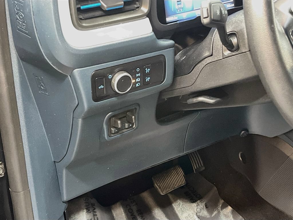 Used 2025 Ford Maverick XLT w/ 4K Tow Package AWD/4WD image 10