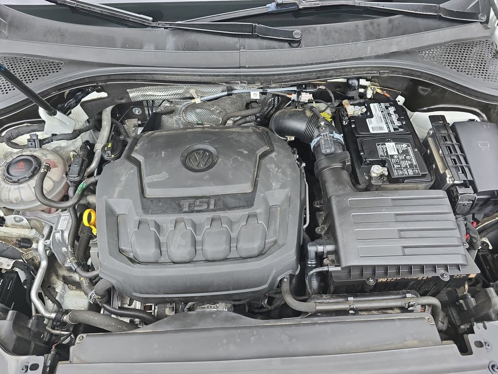 Used 2021 Volkswagen Tiguan SE R-Line FWD image 34