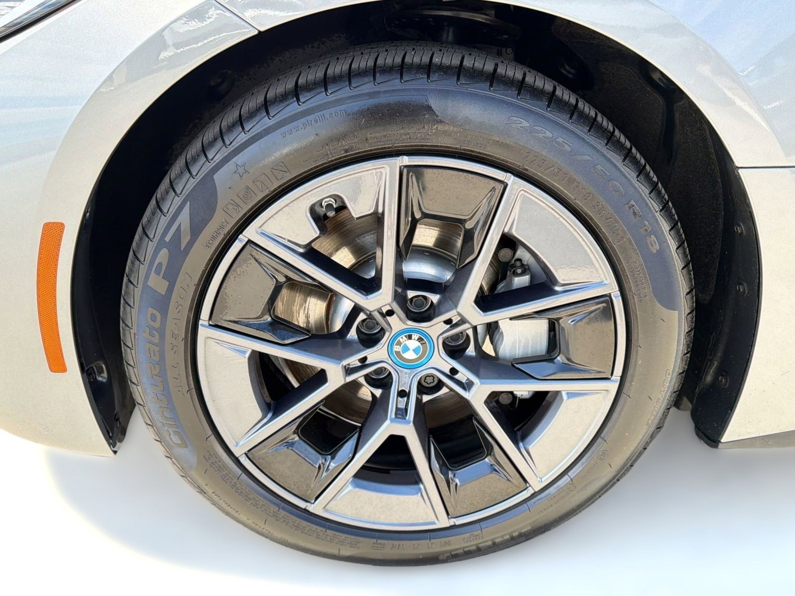 Used 2023 BMW i4 eDrive35 w/ Premium Package RWD image 11