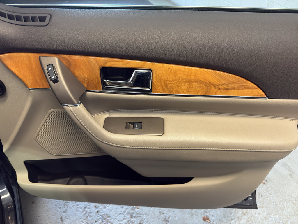 Used 2013 Lincoln MKX AWD image 20