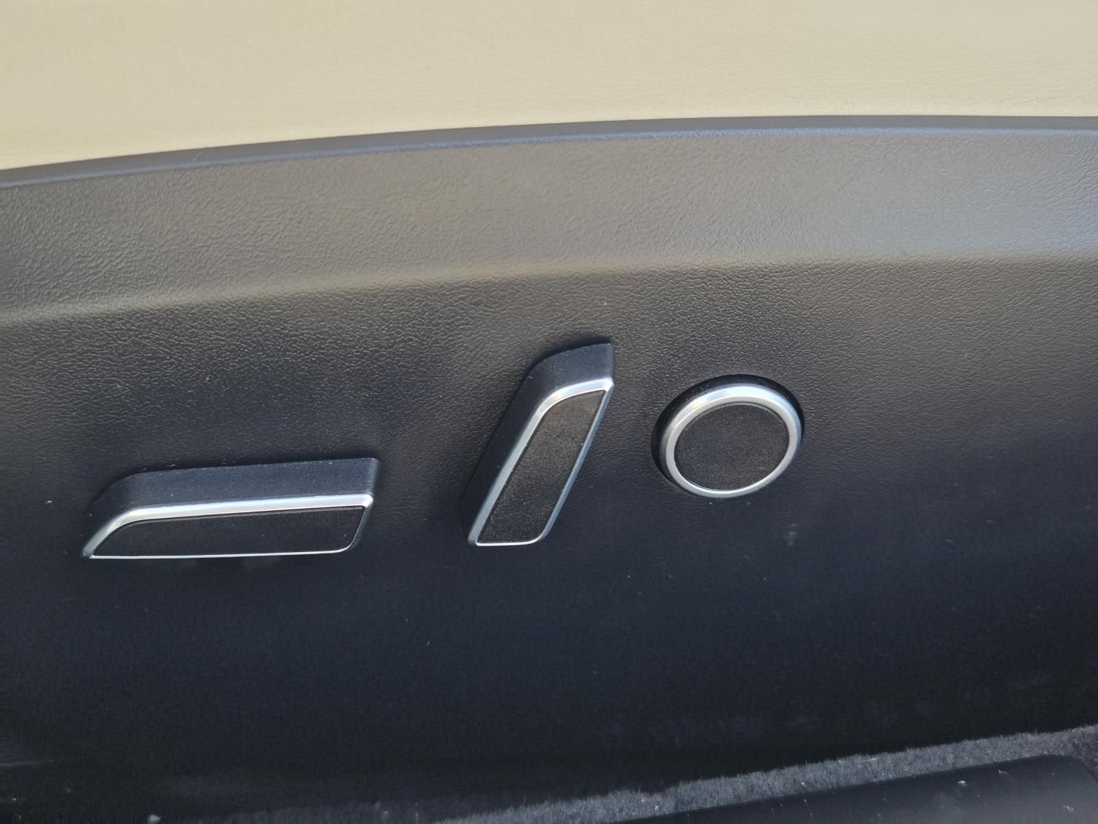 Used 2023 Tesla Model S Plaid image 20