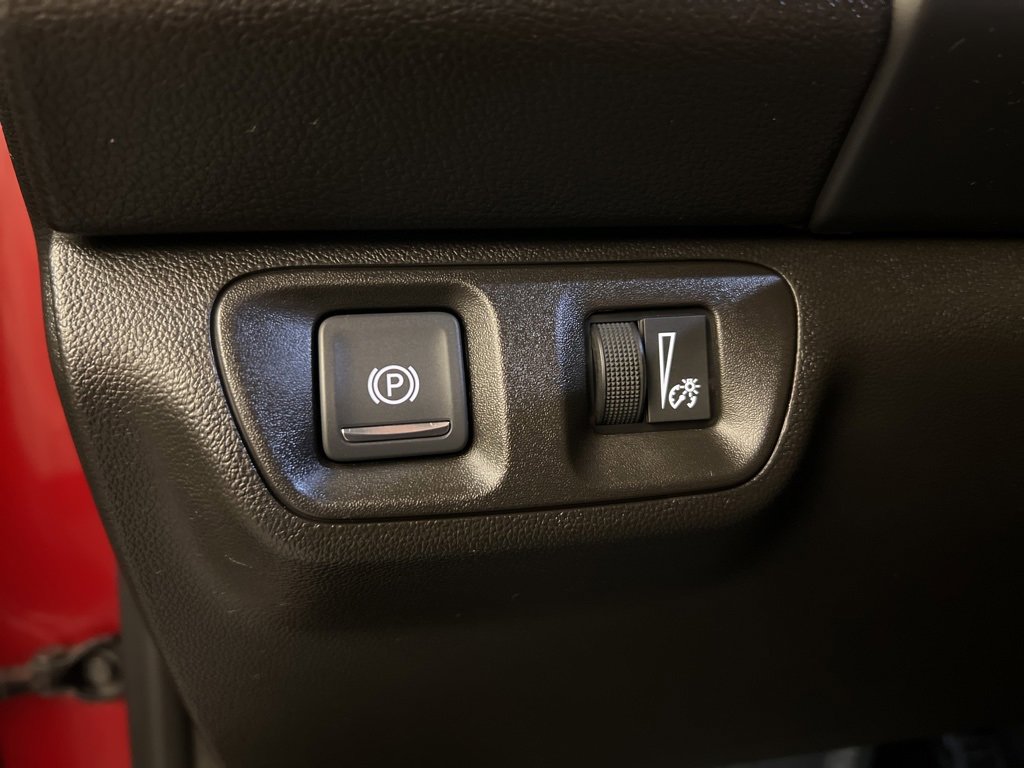 Used 2021 GMC Acadia SLT w/ Elevation Edition image 24