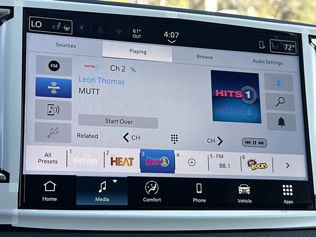 New 2026 Chrysler Pacifica Select image 30