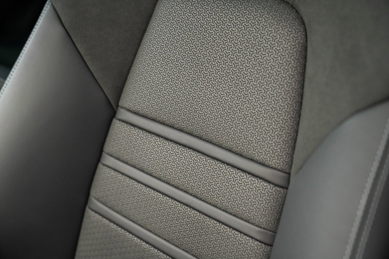 New 2026 Porsche Cayenne GTS image 13