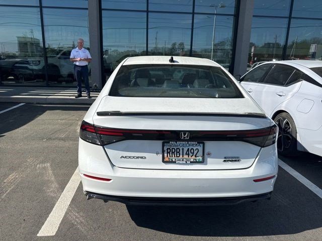 Used 2023 Honda Accord Sport image 8