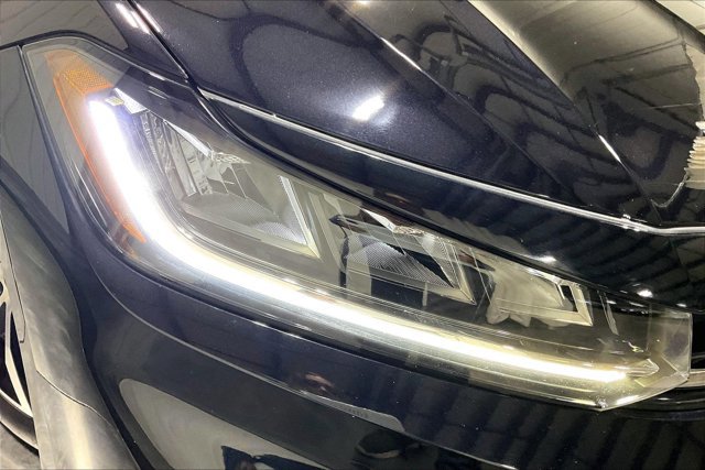 Used 2025 Volkswagen Jetta SE image 28