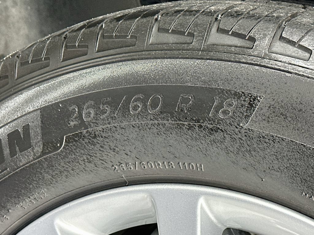Used 2025 Dodge Durango GT RWD image 32