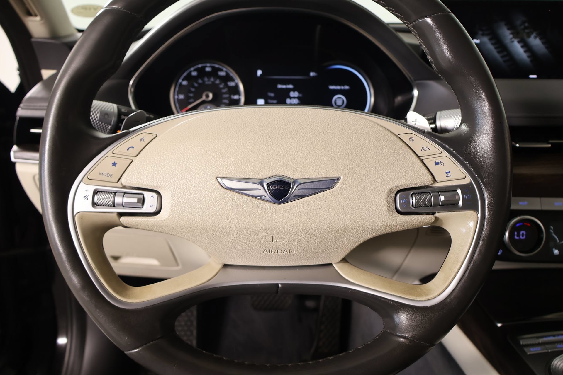 Used 2022 Genesis G80 2.5T w/ Advanced Package RWD image 3