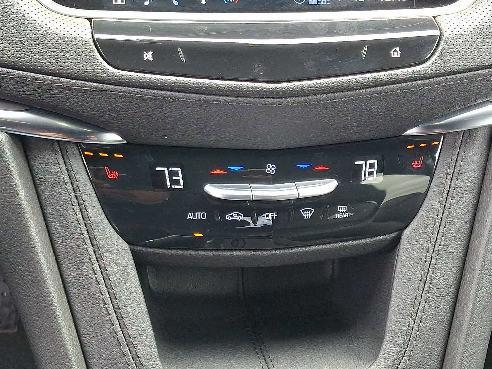 Used 2023 Cadillac XT5 Luxury AWD/4WD image 16