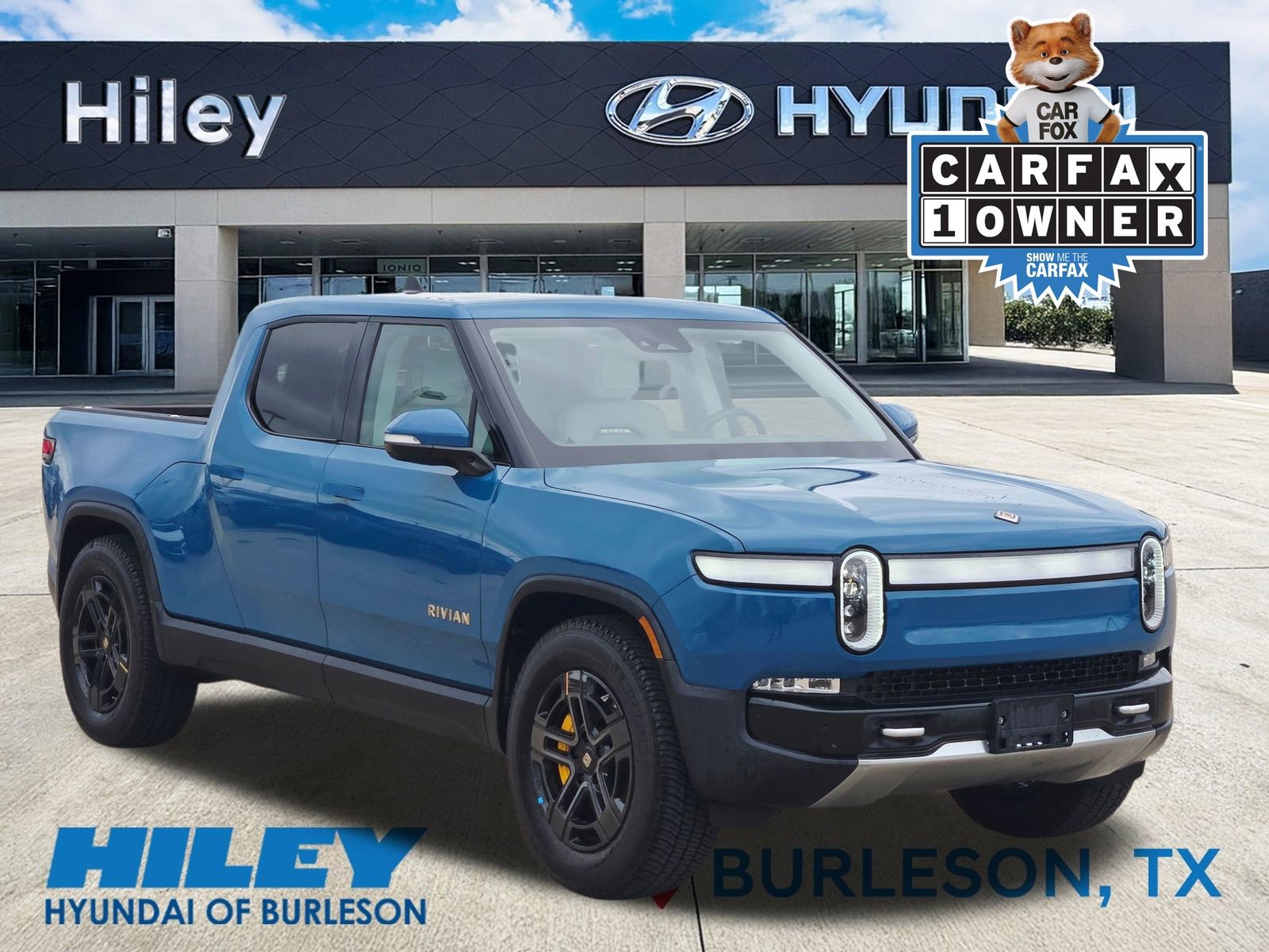 Used 2023 Rivian R1T Adventure image 1