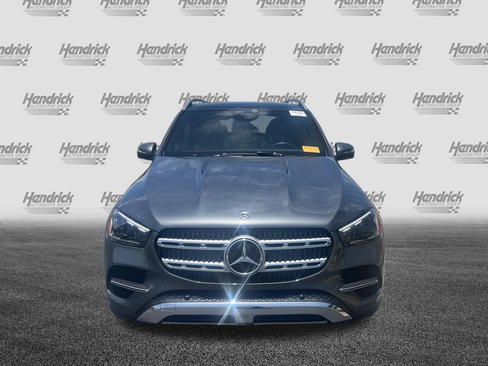 Used 2025 Mercedes-Benz GLE 450 4MATIC w/ Winter Package image 3