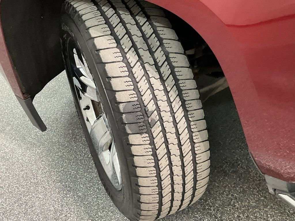 Used 2016 Chevrolet Suburban LTZ image 33