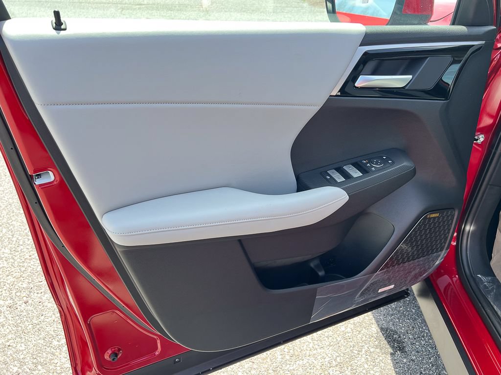New 2025 Mitsubishi Outlander SE FWD image 17
