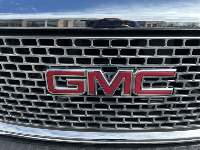 Used 2016 GMC Sierra 2500 Denali w/ Duramax Plus Package image 9