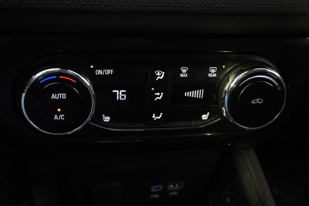 Used 2025 Chevrolet TrailBlazer LT w/ Convenience Package AWD/4WD image 31